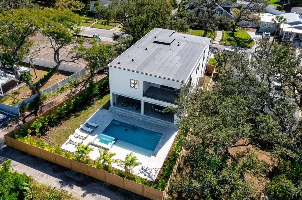 Property for sale at 2519 N RIVERSIDE DR, TAMPA, FL, 33602