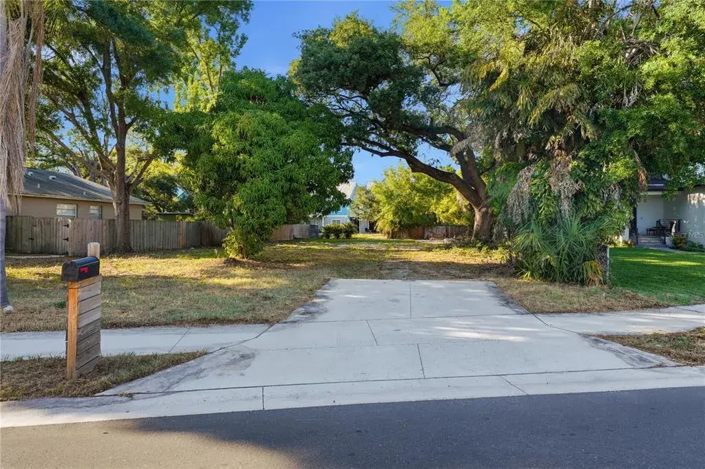 Property for sale at 2929 W AVERILL AVENUE, TAMPA, FL, 33611