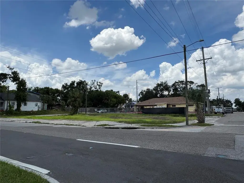 Property for sale at 2804 E COLUMBUS DRIVE, TAMPA, FL, 33605