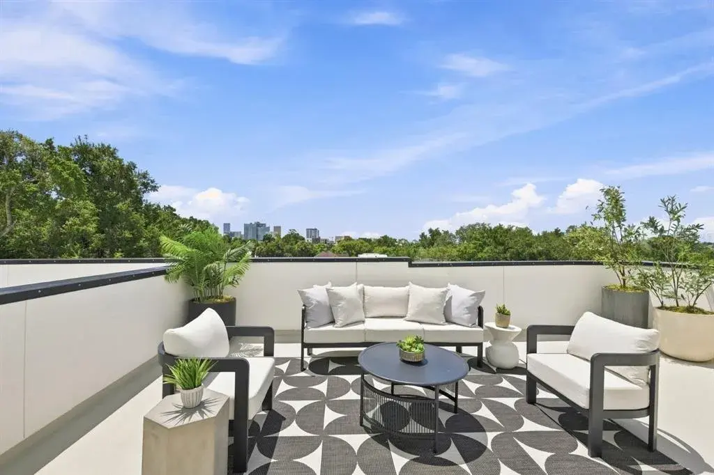 Property for sale at 310 W COLUMBUS DRIVE UNIT 8, TAMPA, FL, 33602