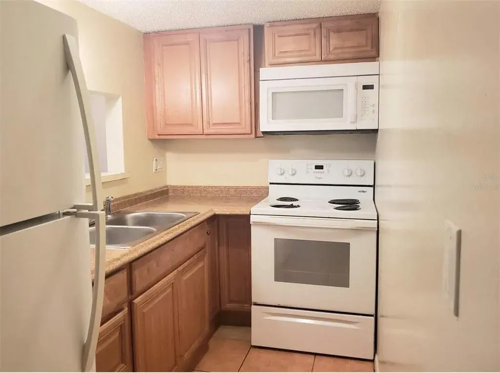 Property for sale at 7100 WATERSIDE DRIVE, TAMPA, FL, 33617