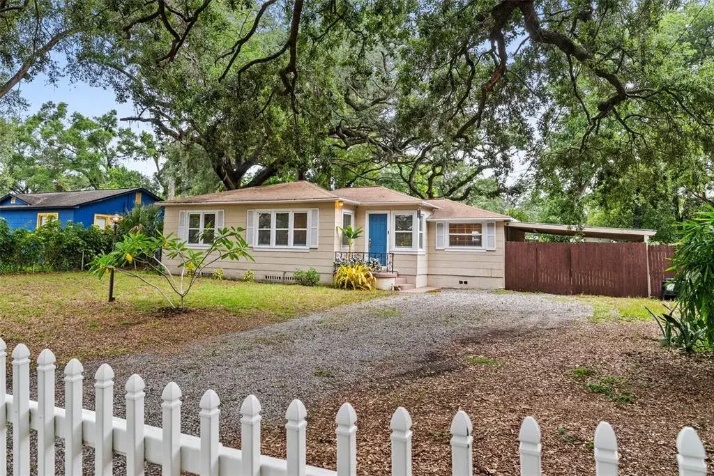 Property for sale at 2016 E POWHATAN AVENUE, TAMPA, FL, 33610