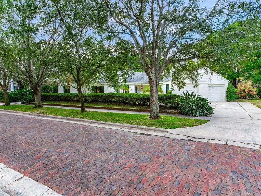 Property for sale at 3401 S ALMERIA AVENUE, TAMPA, FL, 33629