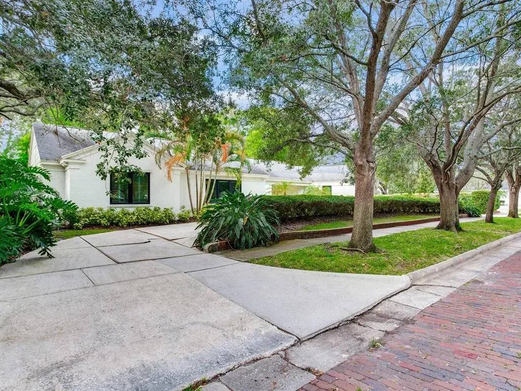 Property for sale at 3401 S ALMERIA AVENUE, TAMPA, FL, 33629