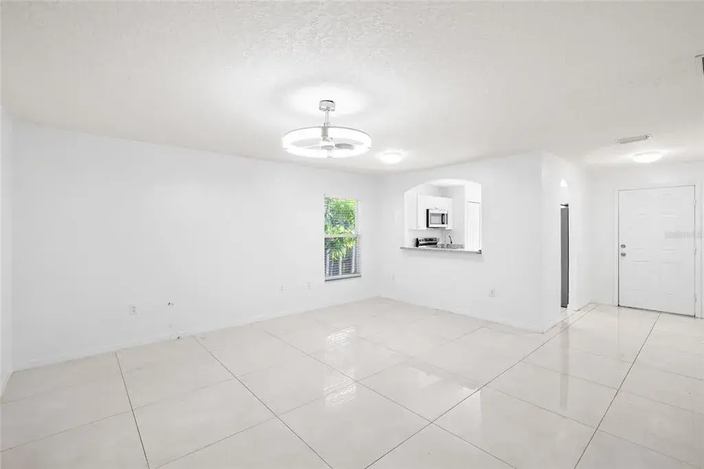 Living/Entry