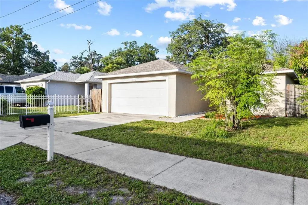 Property for sale at 10001 FLORENCE AVENUE N, TAMPA, FL, 33612