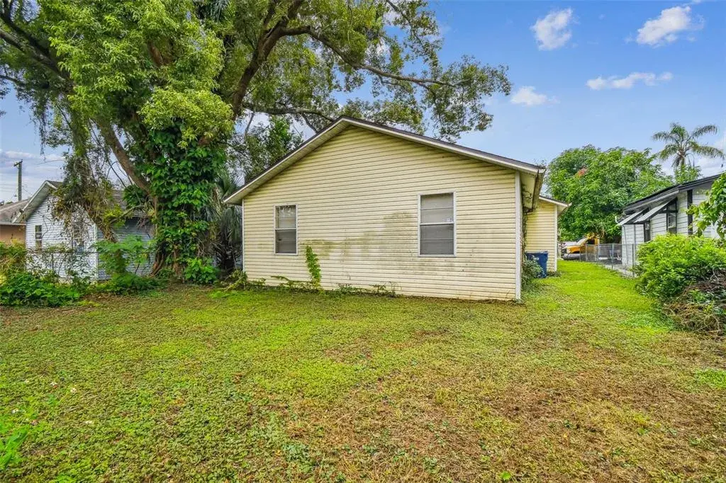 Property for sale at 8205 N SEMMES STREET, TAMPA, FL, 33604