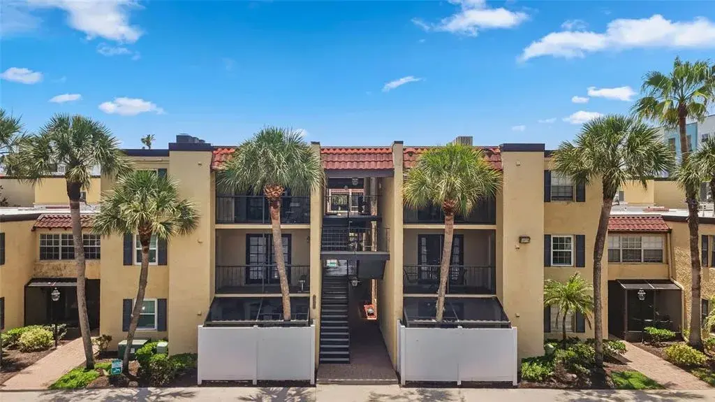 Property for sale at 5306 SANTA ROSA COURT UNIT 143, TAMPA, FL, 33609