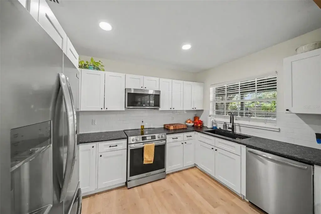 Property for sale at 4636 W BAY COURT AVENUE, TAMPA, FL, 33611