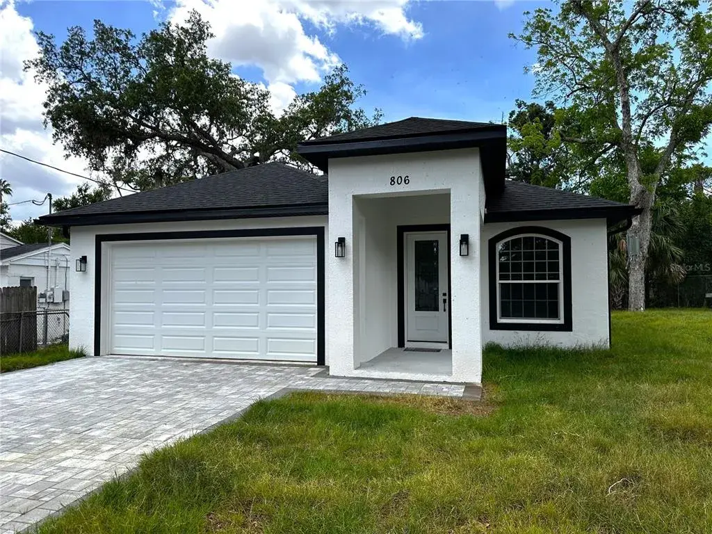 Property for sale at 806 W LOWRY LANE, TAMPA, FL, 33604