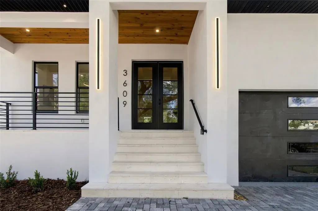 Property for sale at 3609 S GARDENIA AVENUE, TAMPA, FL, 33629