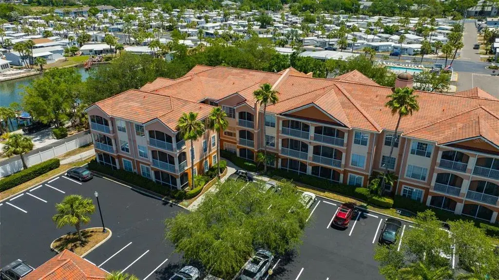 Property for sale at 5000 CULBREATH KEY WAY UNIT 1-306, TAMPA, FL, 33611