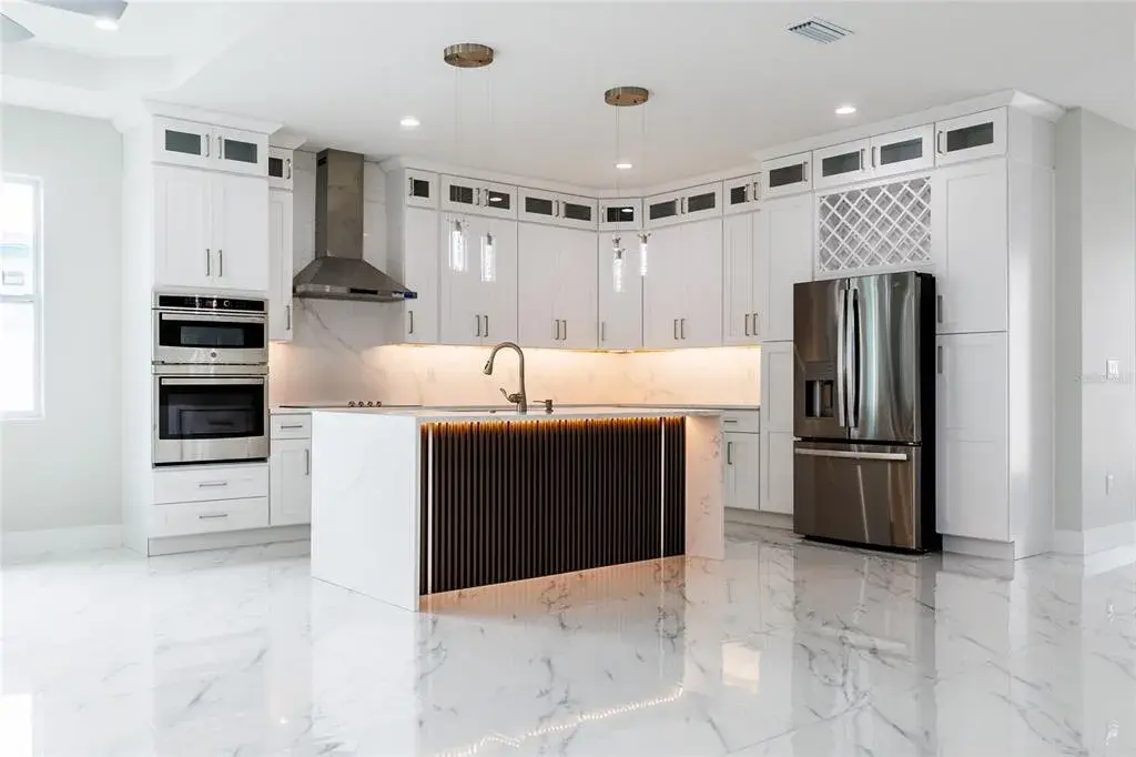 Property for sale at 3803 W PALMETTO STREET, TAMPA, FL, 33607