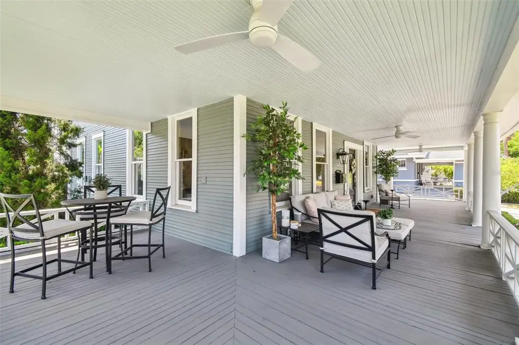 Wrap-around porch - view 2.