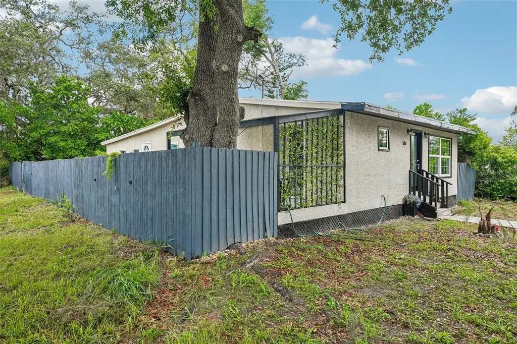 Property for sale at 8514 N BRANCH AVENUE, TAMPA, FL, 33604