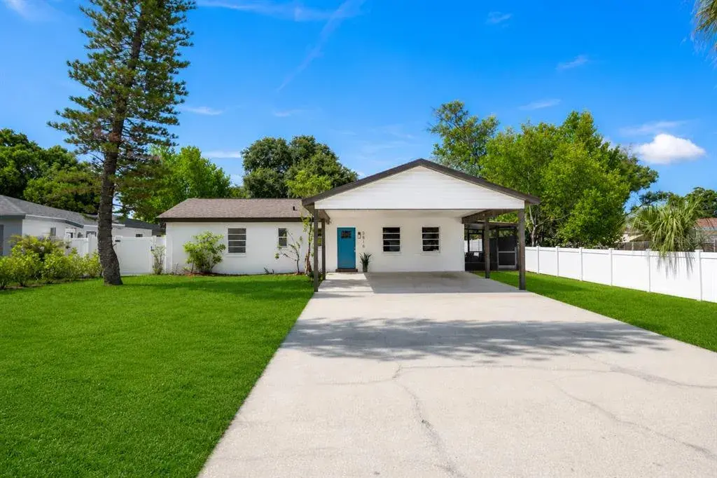 Property for sale at 3816 W PAXTON AVENUE, TAMPA, FL, 33611