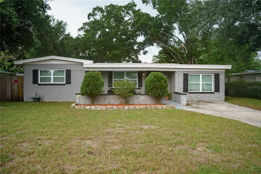 Property for sale at 10906 N LANTANA AVENUE, TAMPA, FL, 33612