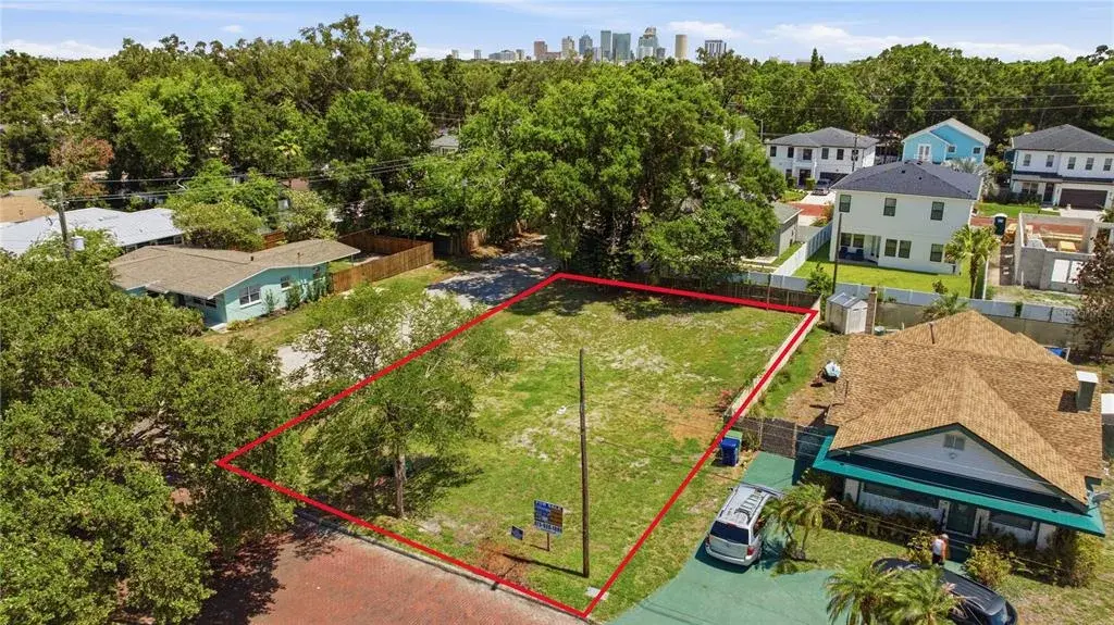 Property for sale at 904 W FRIBLEY STREET, TAMPA, FL, 33603