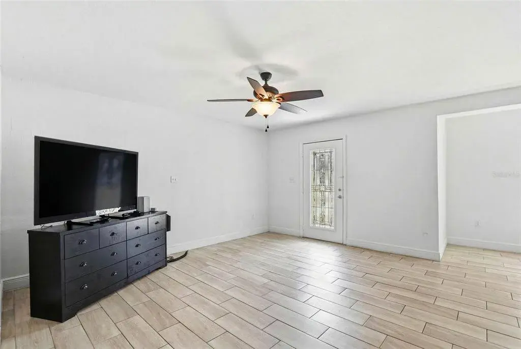 Property for sale at 2521 W CREST AVENUE, TAMPA, FL, 33614