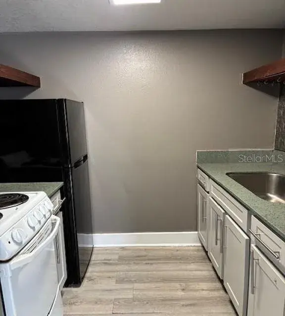 Property for sale at 4127 DOLPHIN DRIVE UNIT 4127, TAMPA, FL, 33617