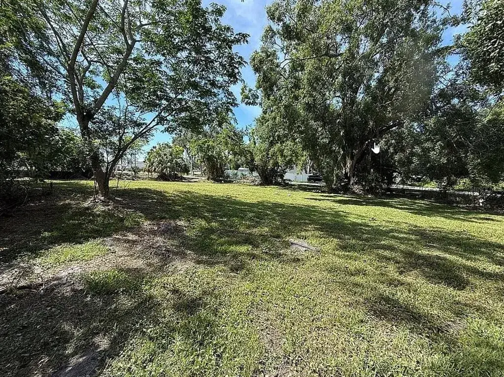 Property for sale at 3902 E HANLON STREET, TAMPA, FL, 33604