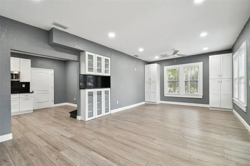 Property for sale at 6810 N NAVIN AVENUE, TAMPA, FL, 33604