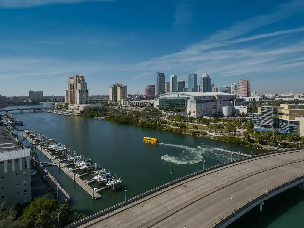 Property for sale at 600 GARRISON COVE LANE UNIT 2B, TAMPA, FL, 33602