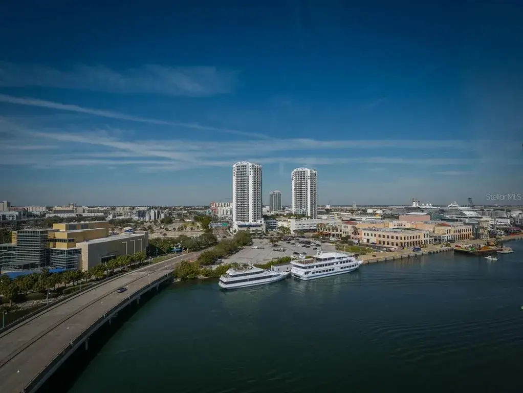Property for sale at 600 GARRISON COVE LANE UNIT 2B, TAMPA, FL, 33602