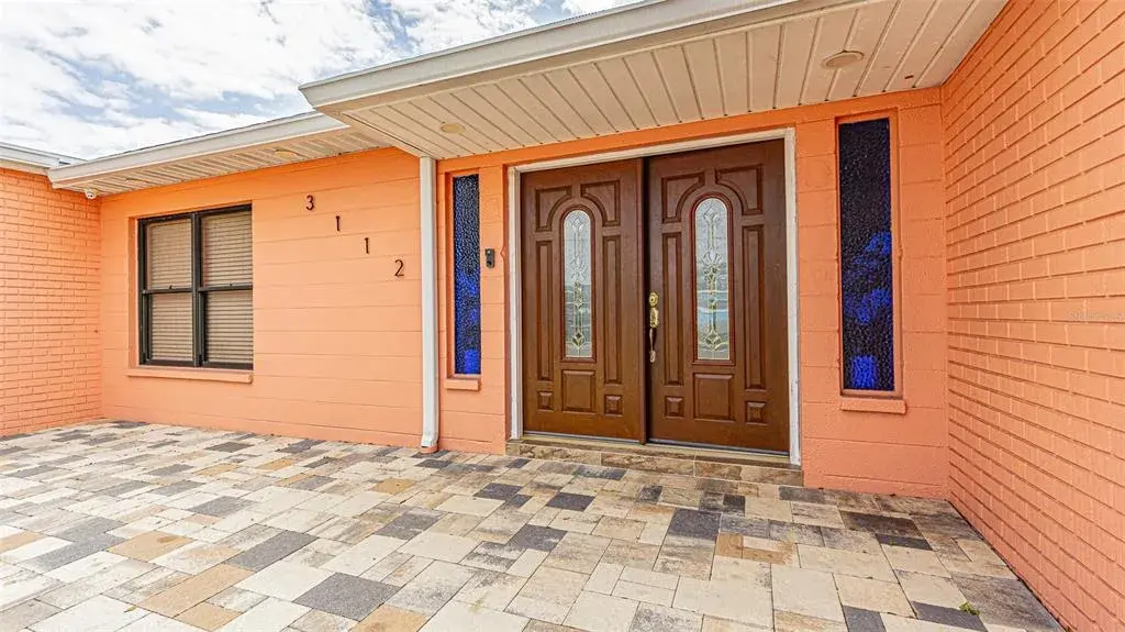 Property for sale at 3112 W HENRY AVENUE, TAMPA, FL, 33614