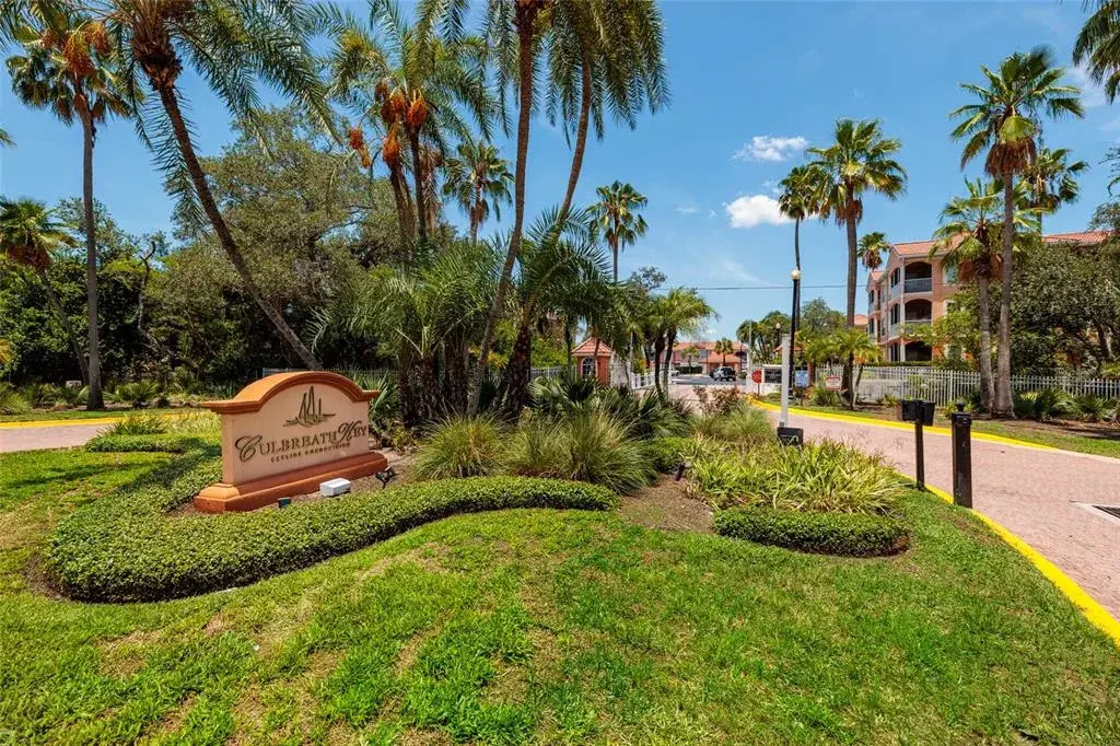 Property for sale at 5000 CULBREATH KEY WAY UNIT 4-105, TAMPA, FL, 33611
