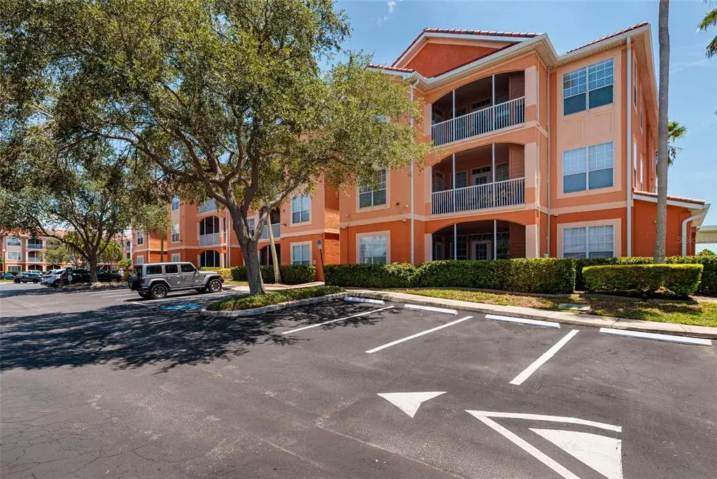 Property for sale at 5000 CULBREATH KEY WAY UNIT 4-105, TAMPA, FL, 33611