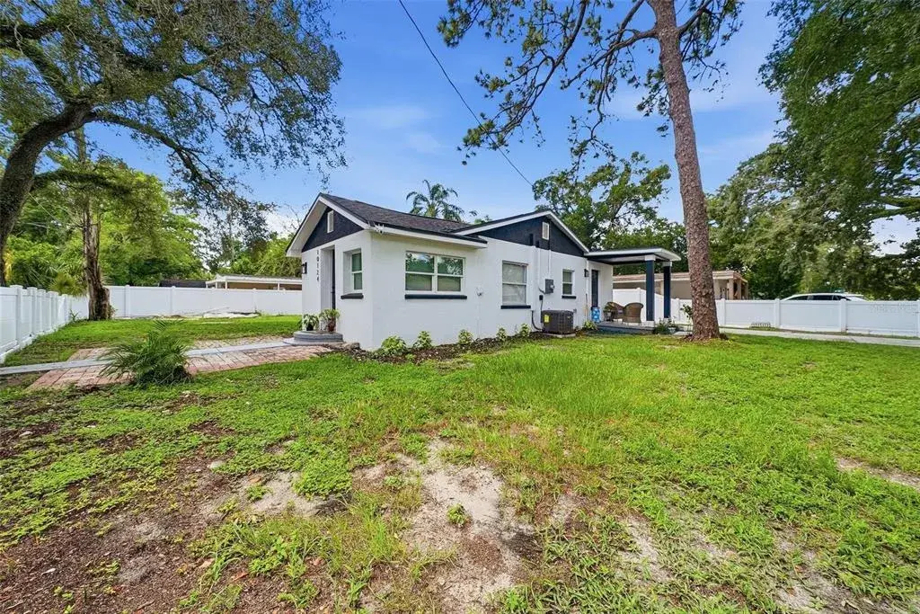 Property for sale at 10124 N HYACINTH AVENUE, TAMPA, FL, 33612