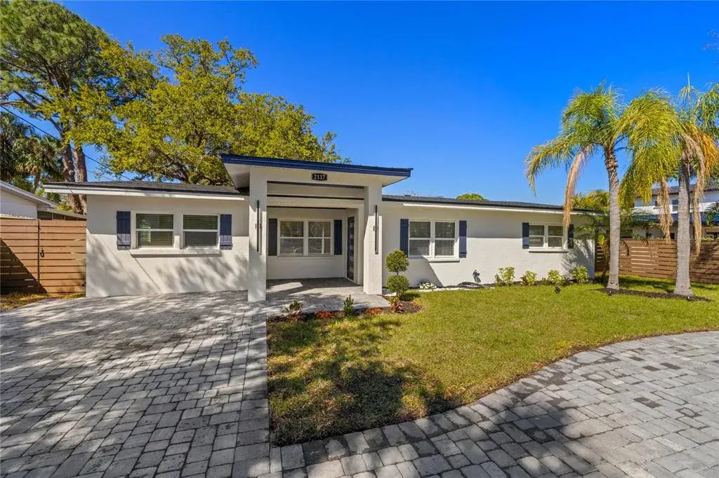 Property for sale at 2117 S WEST SHORE BOULEVARD, TAMPA, FL, 33629