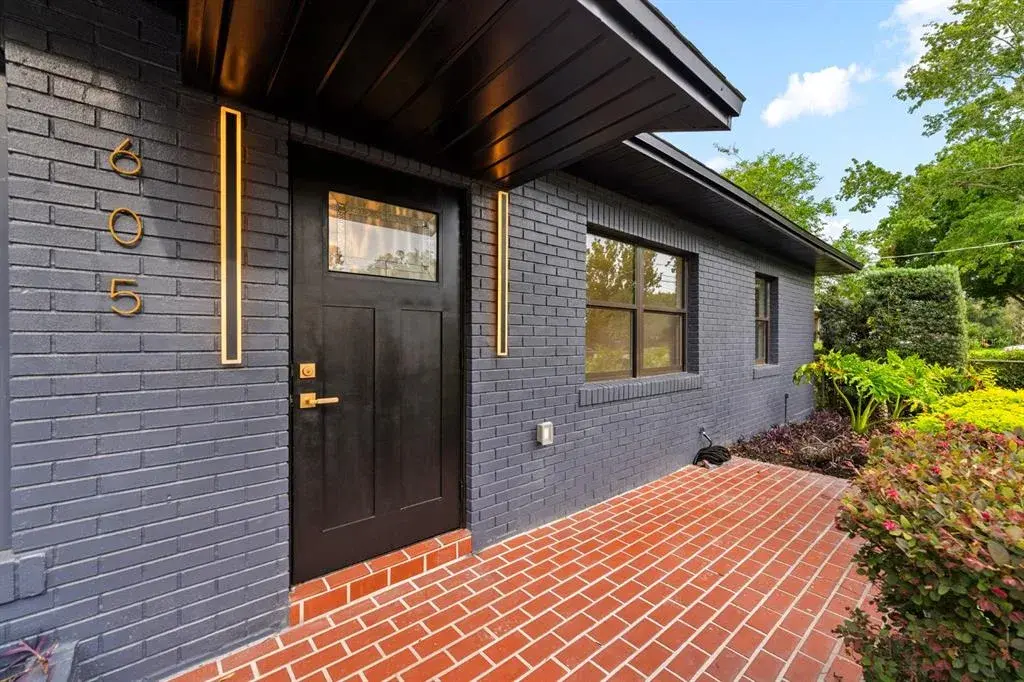 Property for sale at 605 N WOODLYNNE AVENUE, TAMPA, FL, 33609