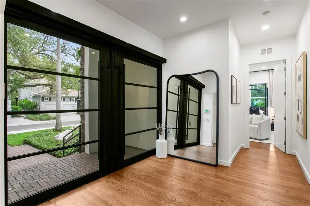 Property for sale at 2515 W SHELL POINT ROAD, TAMPA, FL, 33611