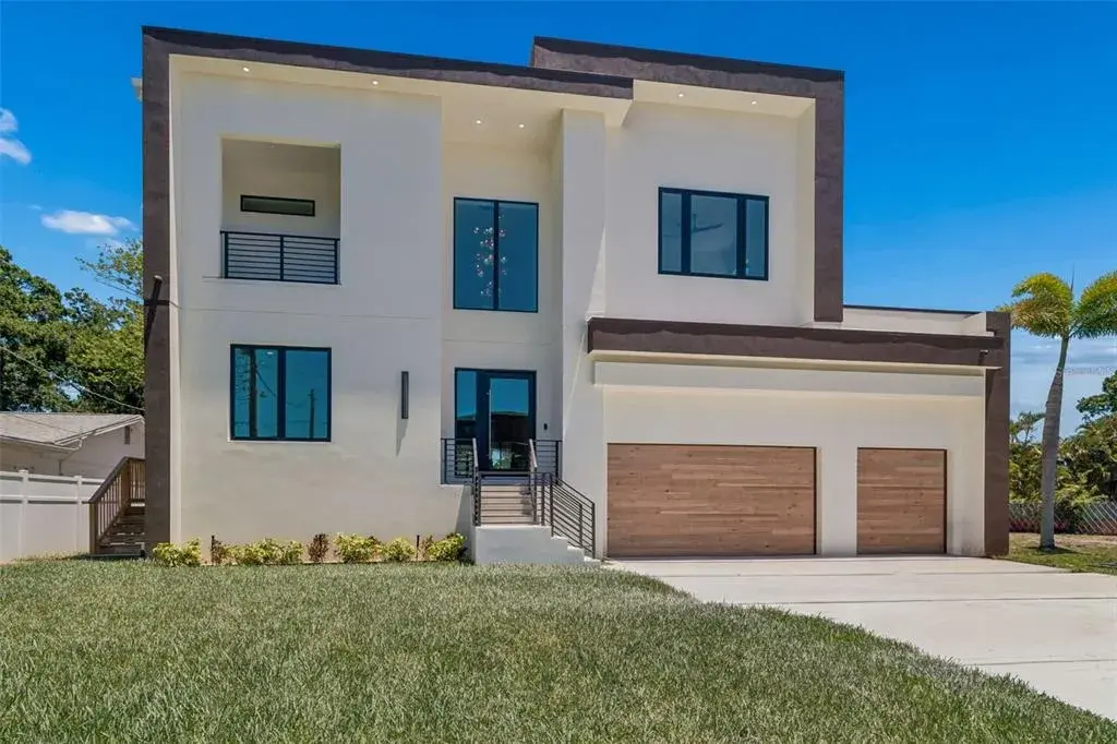 Property for sale at 206 S TREASURE DRIVE, TAMPA, FL, 33609