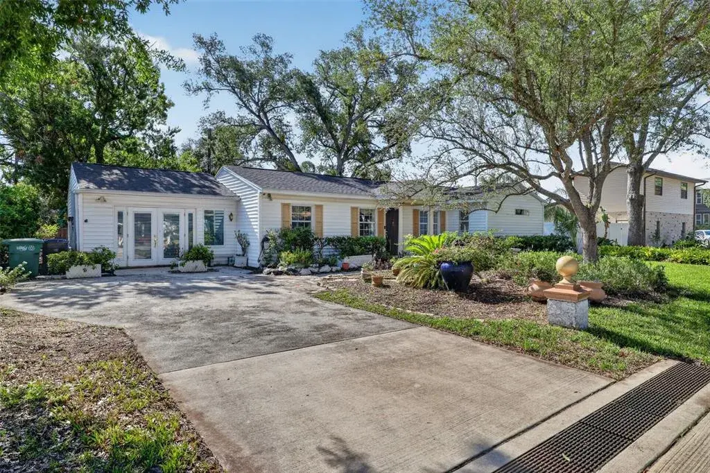 Property for sale at 4204 S RENELLIE DRIVE, TAMPA, FL, 33611