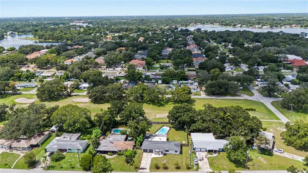 Property for sale at 10246 N VALLE DRIVE, TAMPA, FL, 33612