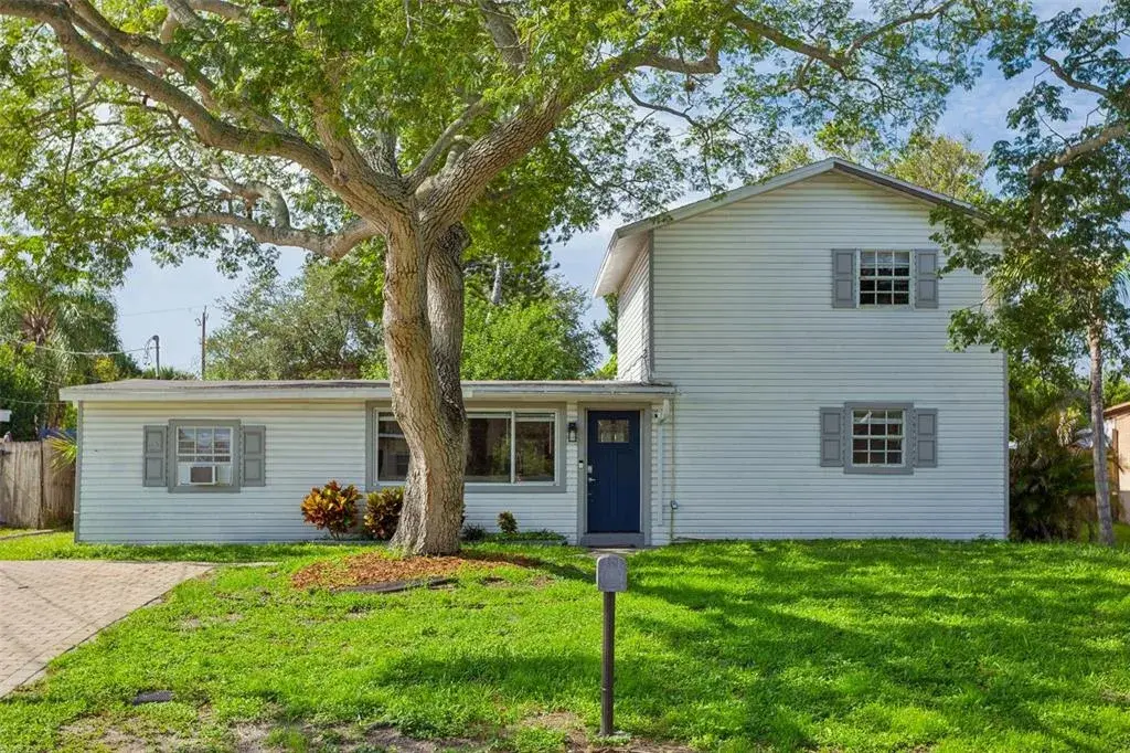 Property for sale at 4012 W FAIRVIEW HEIGHTS, TAMPA, FL, 33616