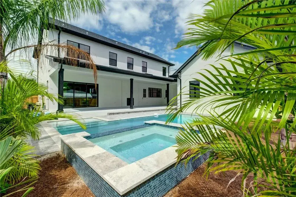 Property for sale at 805 W INDIANA AVENUE, TAMPA, FL, 33603