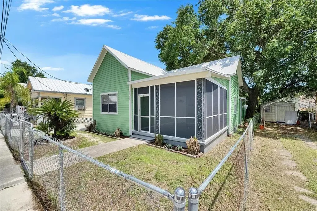Property for sale at 1009 E COLUMBUS DRIVE, TAMPA, FL, 33605