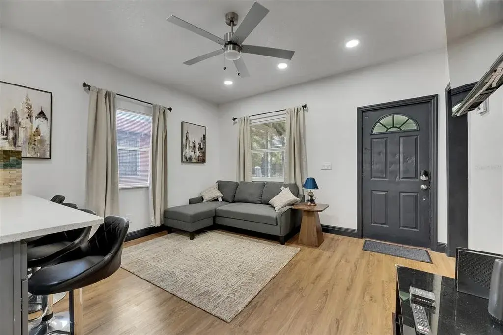 Property for sale at 1009 E COLUMBUS DRIVE, TAMPA, FL, 33605