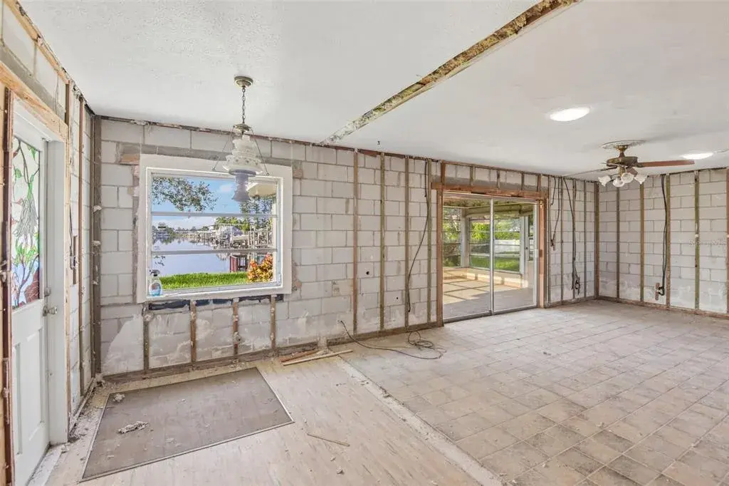 Property for sale at 4008 DANA SHORES DRIVE, TAMPA, FL, 33634