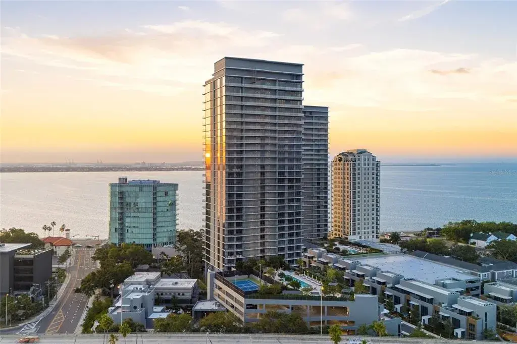 Property for sale at 3015 S YSABELLA AVENUE UNIT 2102, TAMPA, FL, 33629