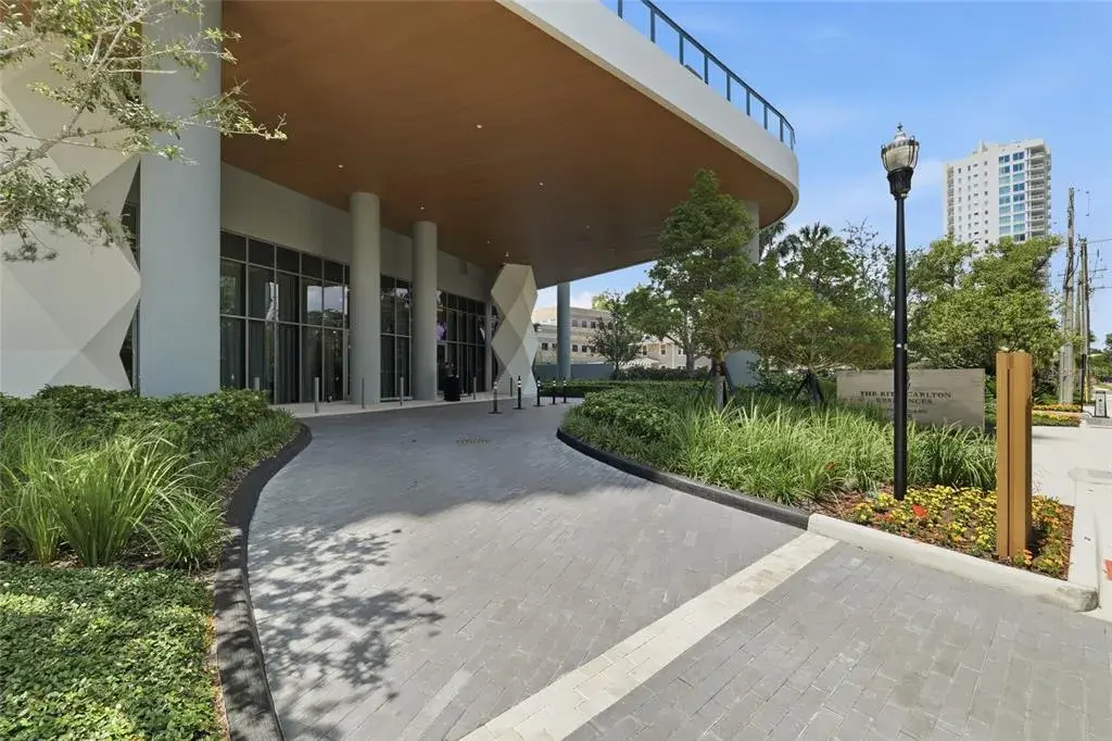 Property for sale at 3015 S YSABELLA AVENUE UNIT 2102, TAMPA, FL, 33629