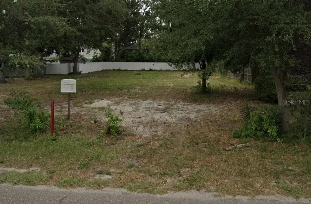 Property for sale at 2405 S LOIS AVENUE, TAMPA, FL, 33629