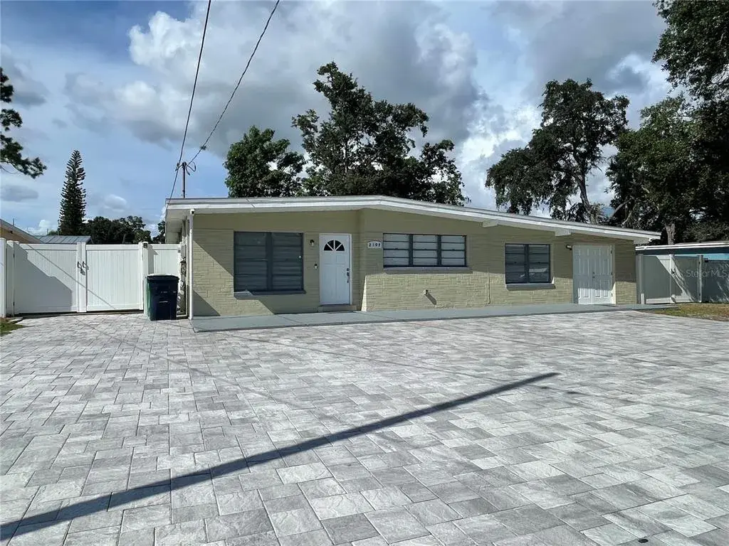 Property for sale at 2307 W HAMILTON AVENUE, TAMPA, FL, 33604