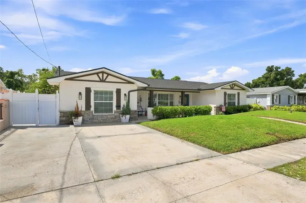Property for sale at 3104 W OSBORNE AVENUE, TAMPA, FL, 33614