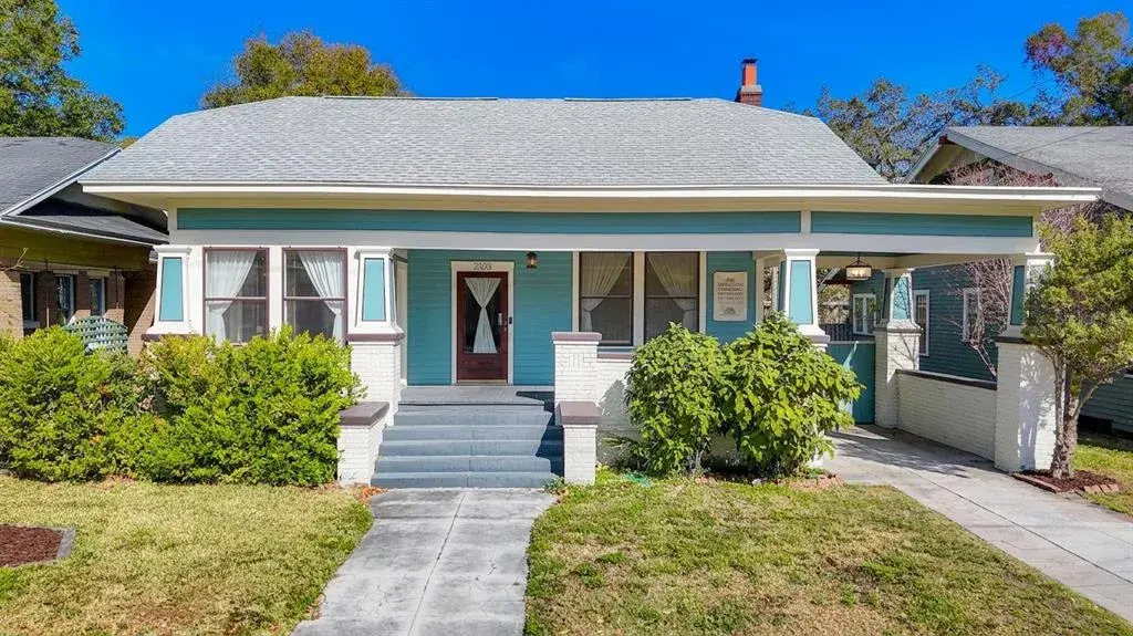 Property for sale at 2105 W SOUTHVIEW AVENUE, TAMPA, FL, 33606