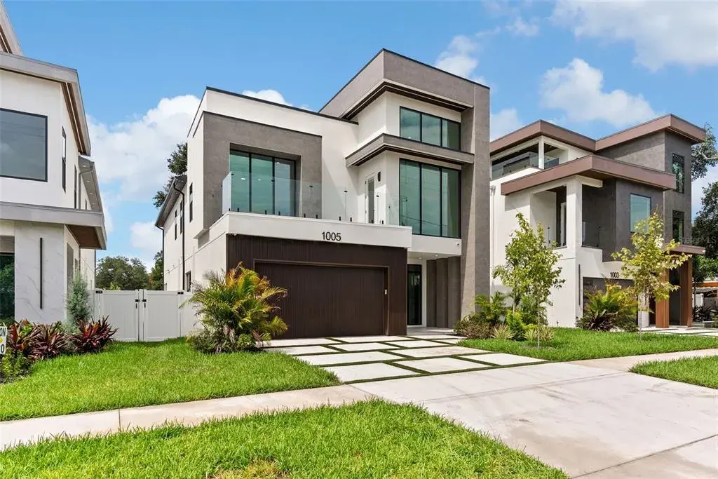 Property for sale at 1005 W BRADDOCK STREET, TAMPA, FL, 33603
